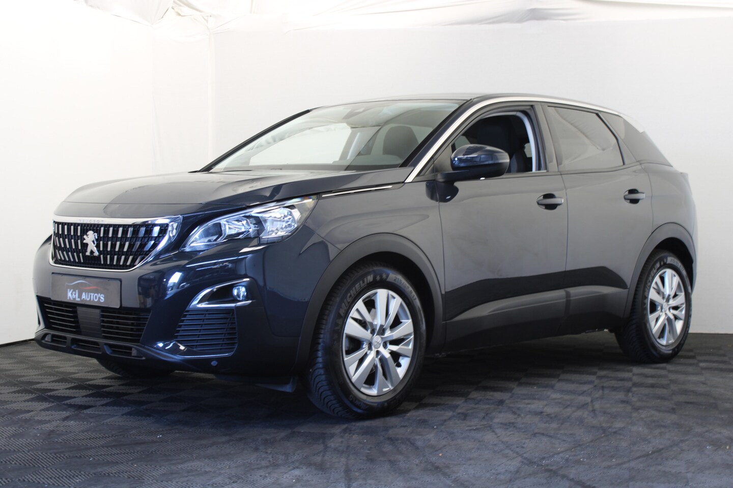 Peugeot 3008 - 1.2 PureTech Active |Navi|Parkeersensoren| - AutoWereld.nl