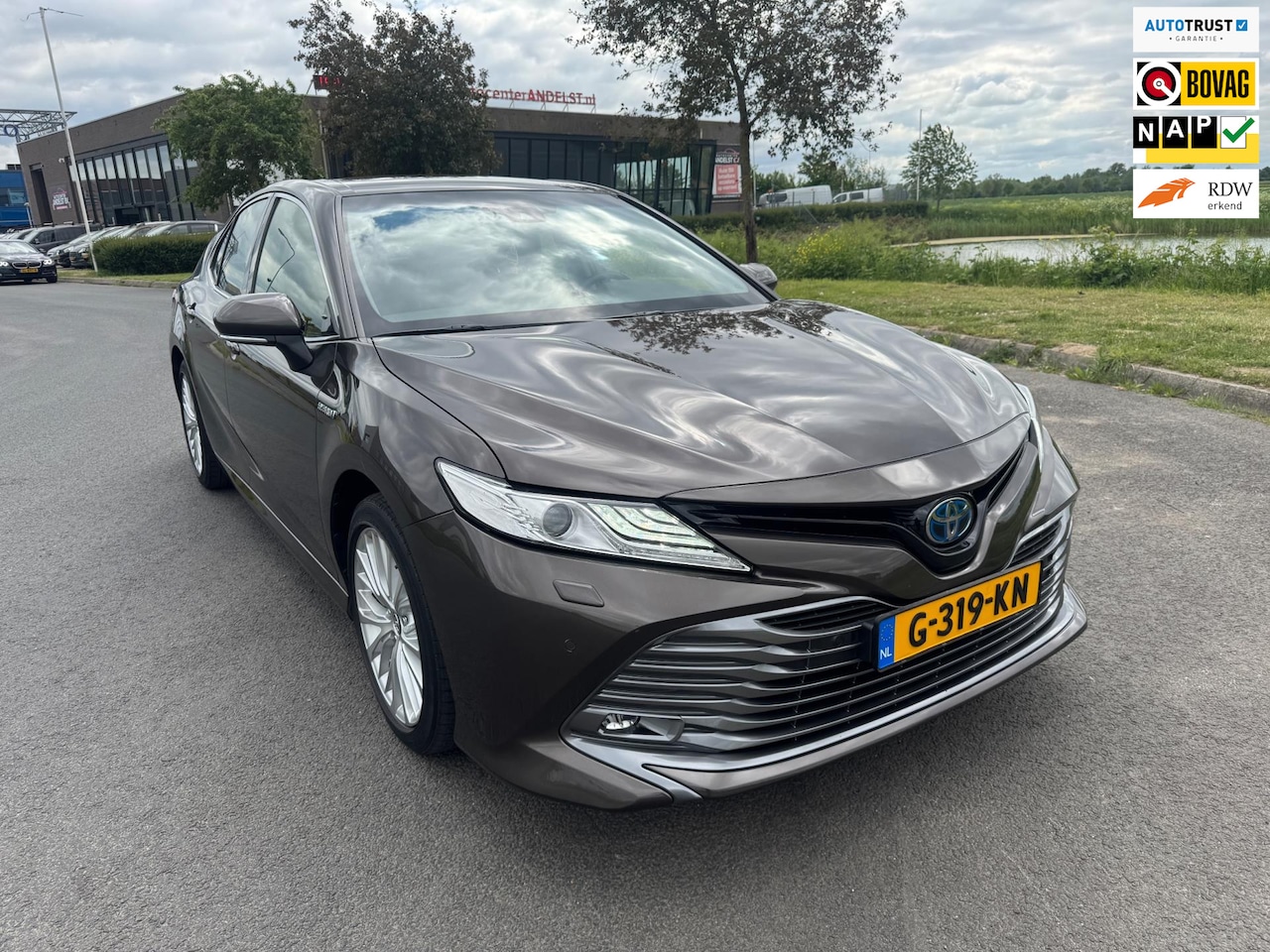 Toyota Camry - 2.5 Hybrid Business Intro 2.5 Hybrid Business Intro, Aut, 1e eig, Geen import, Nap, Volledig oh! - AutoWereld.nl