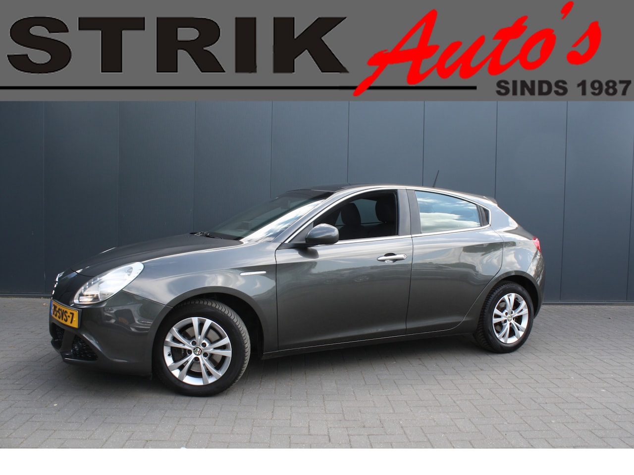 Alfa Romeo Giulietta - 1.4 T Distinctive - AUTOMAAT - NAVIGATIE - XENON - PDC - AutoWereld.nl