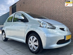 Toyota Aygo - 1.0-12V +