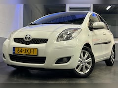 Toyota Yaris - 1.3 VVTi Executive|NAP|NieuweAPK|Trekhaak|Airco|5deurs|Keyless