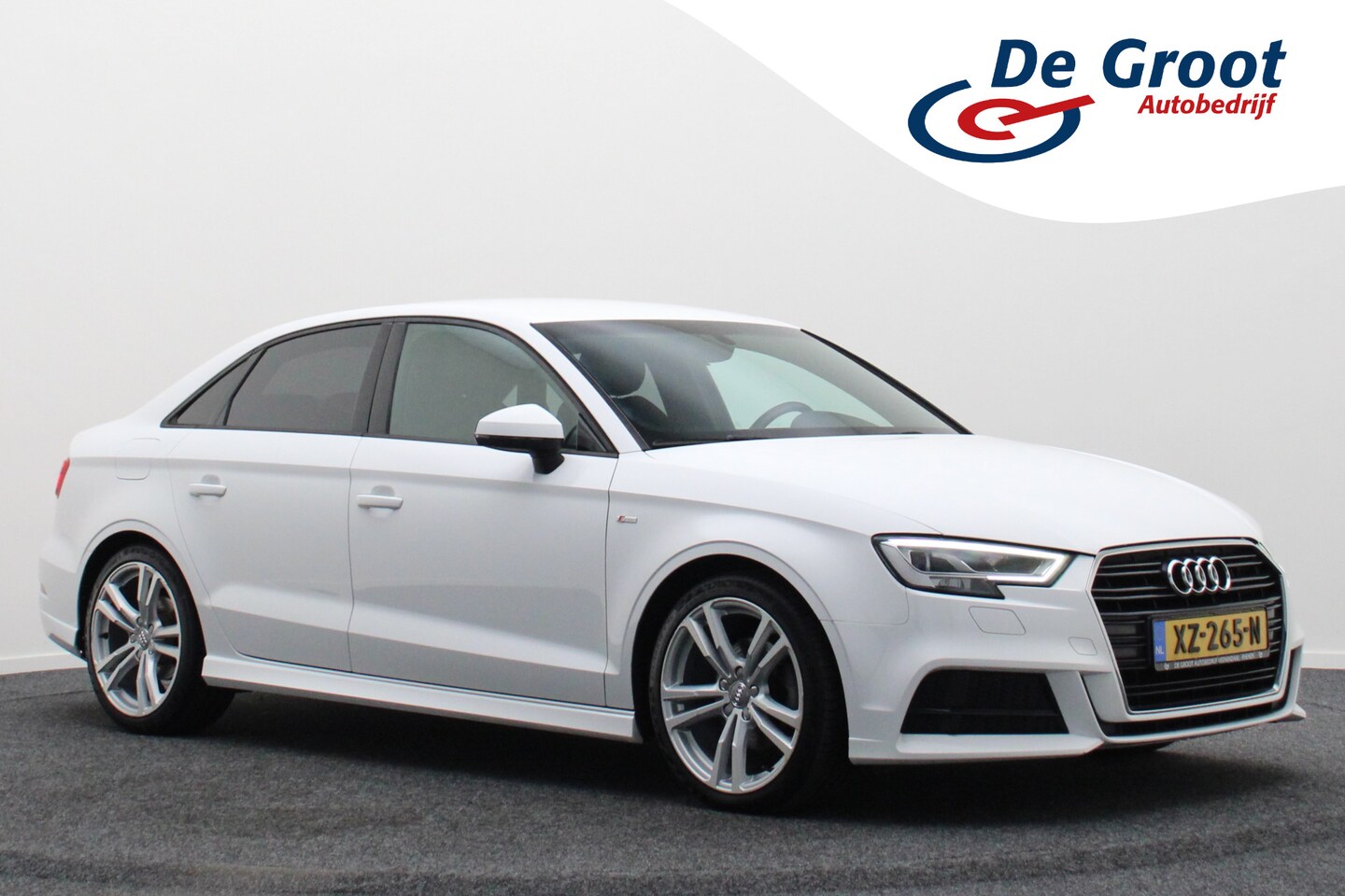 Audi A3 Limousine - 35 TFSI CoD Sport S Line Edition Automaat LED, Navigatie, Climate, Cruise, PDC, 18" - AutoWereld.nl