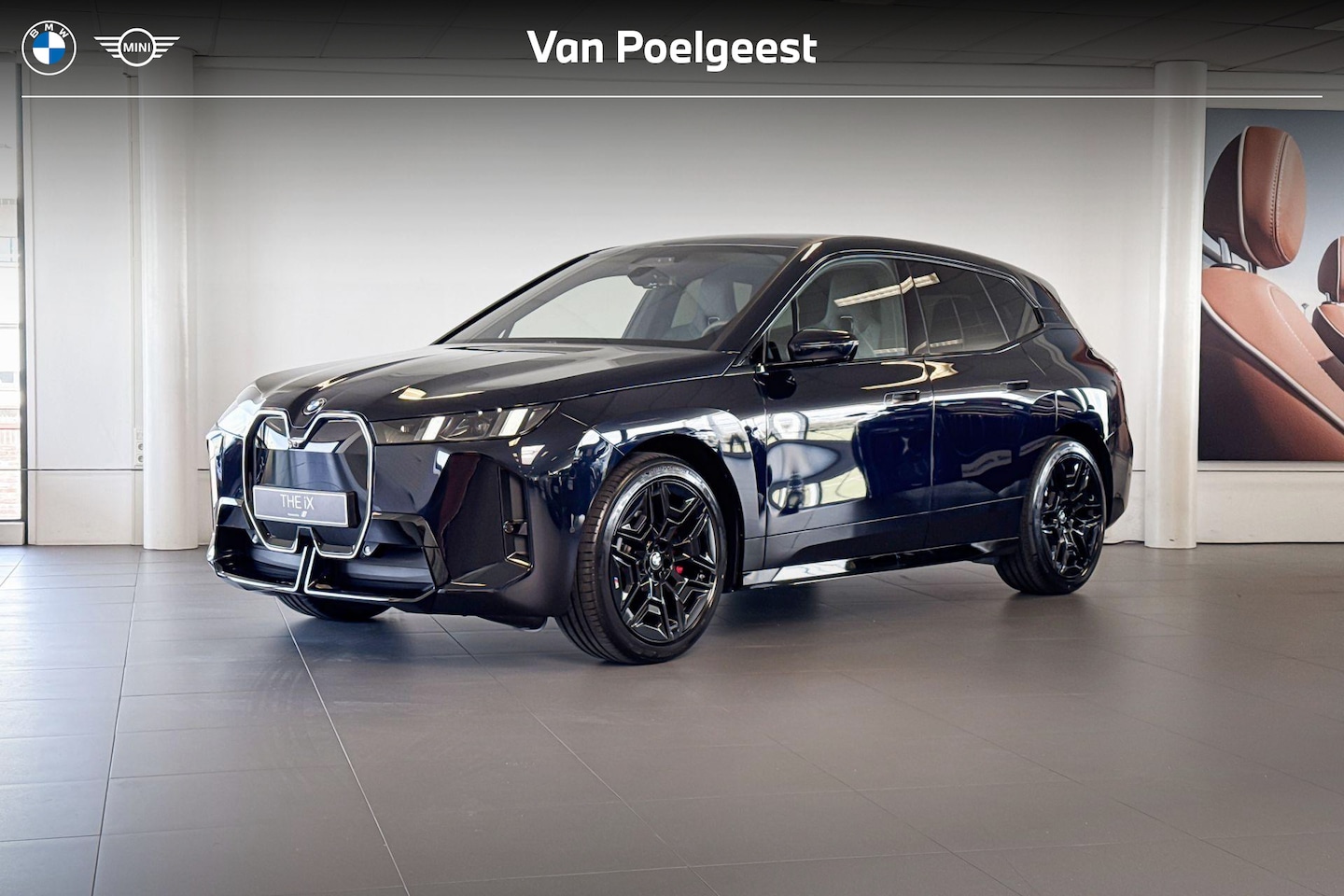 BMW iX - xDrive60 | M Sport Pro | Comfort Pack | Innovation Pack | Soft-Close | Glazen Panoramadak - AutoWereld.nl