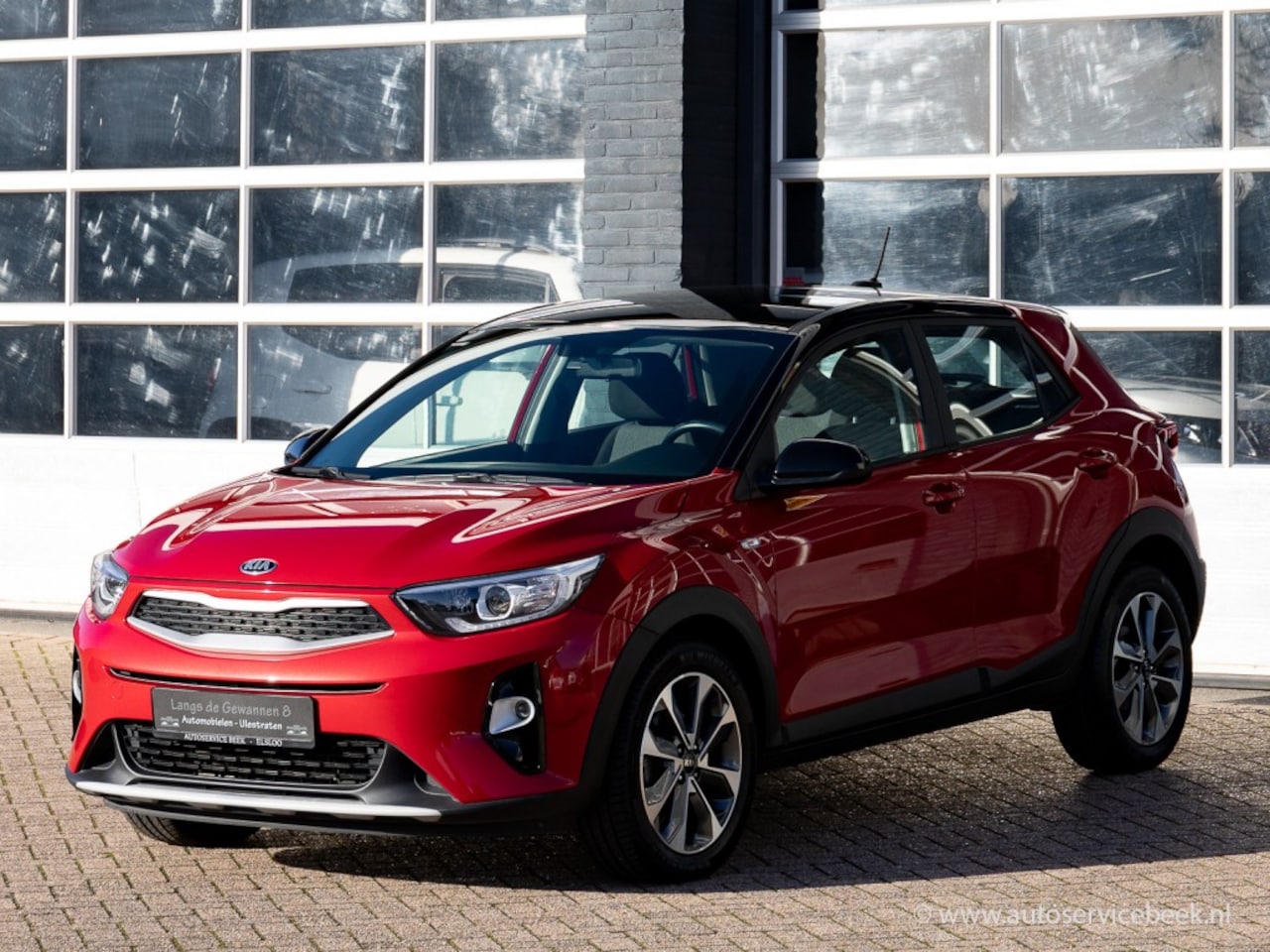 Kia Stonic - 1.0 T-GDi DynamicLine 1.0 T-GDI Dynamic line, naviagatie, camera - AutoWereld.nl