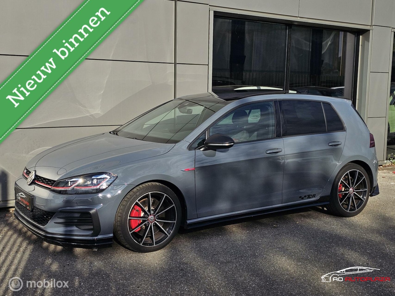 Volkswagen Golf - 2.0 TSI GTI TCR Panorama/Akrapovic/Keyless/290 pk - AutoWereld.nl