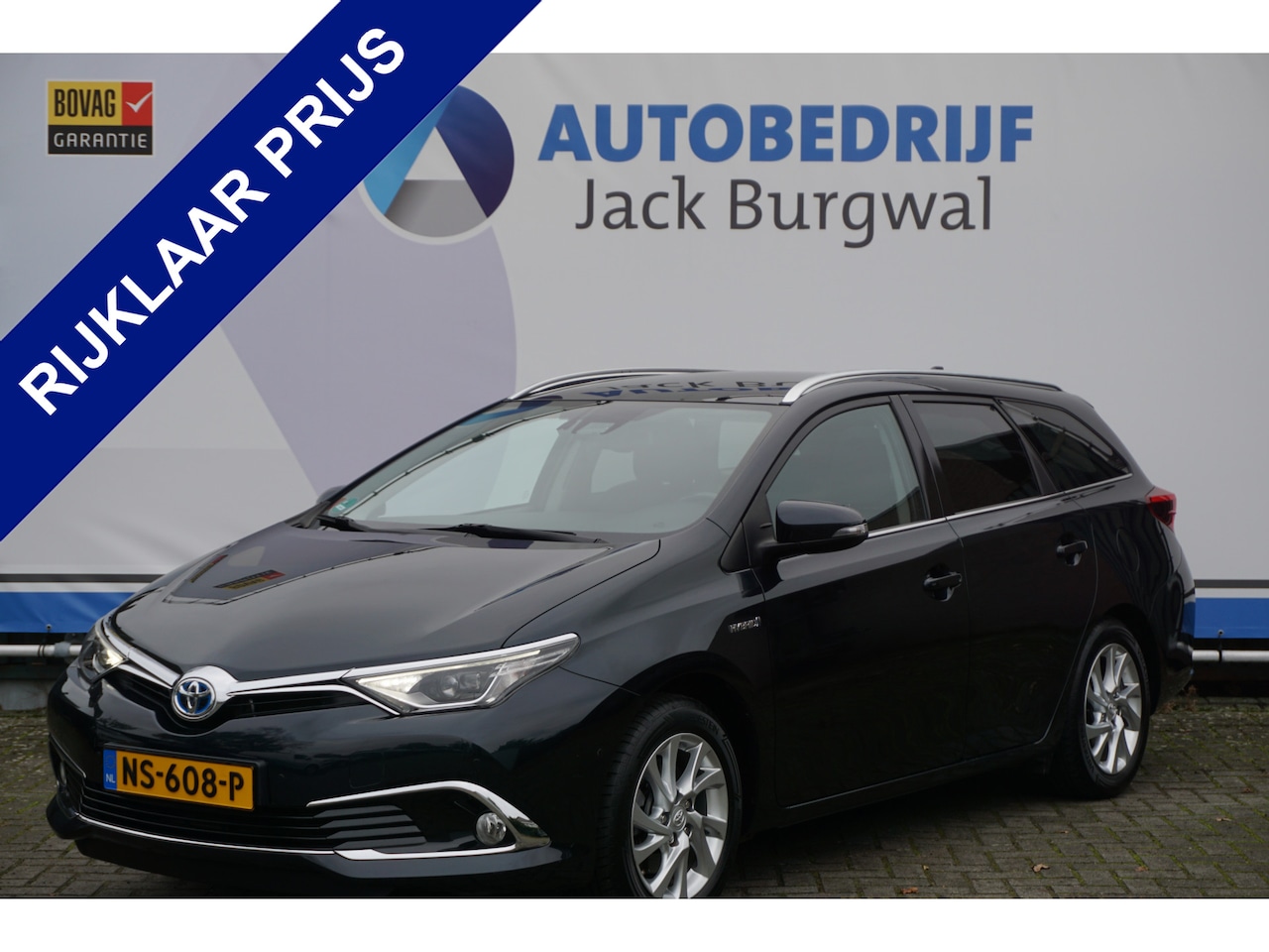 Toyota Auris Touring Sports - 1.8 Hybrid Executive Trekhaak | Camera | Stoelverw. * All in prijs * - AutoWereld.nl
