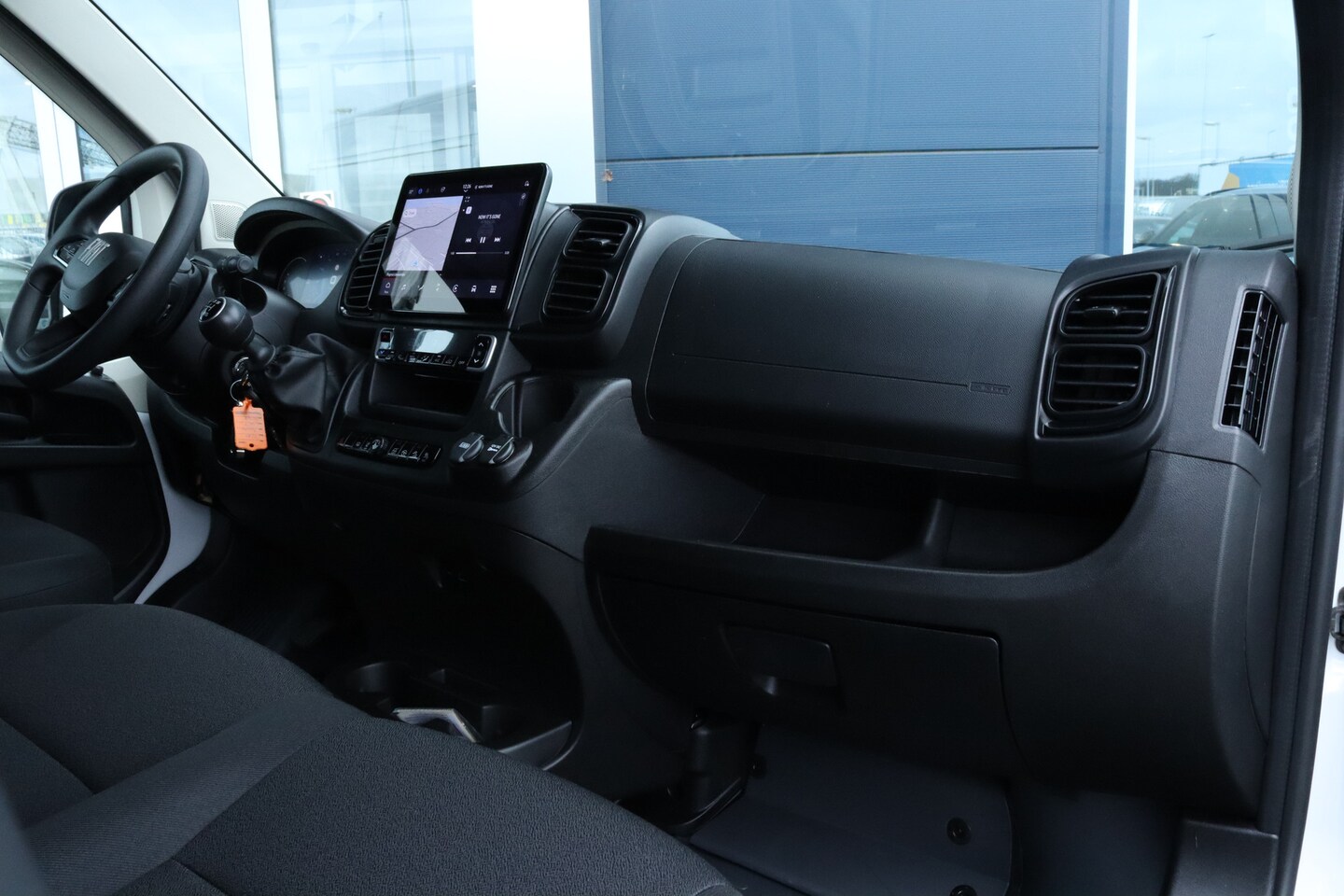 Fiat Ducato - 2.2 MultiJet 140 pk S&S L3H2 3.3t | € 9.500,- Voorraad Voordeel | 3,9% Financial Lease | P - AutoWereld.nl