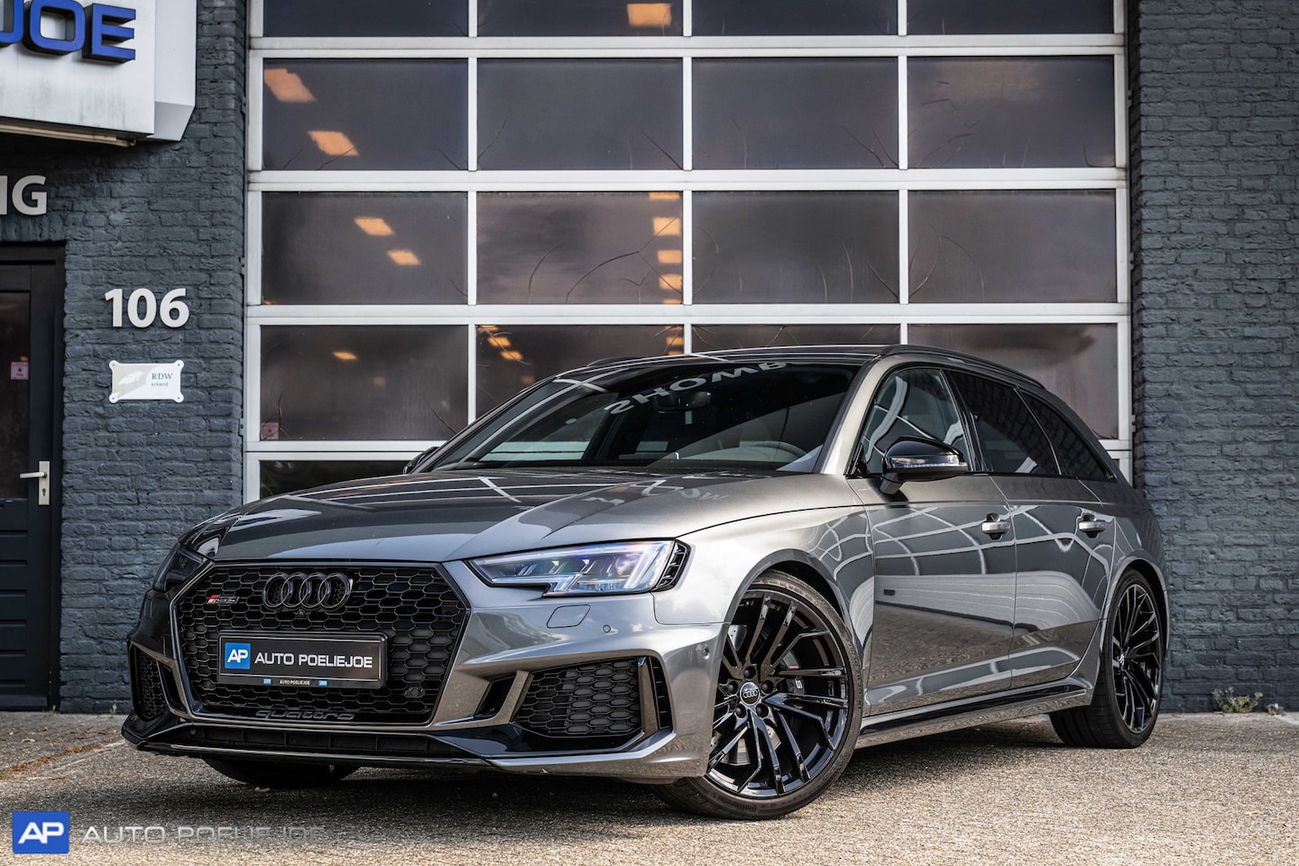 Audi RS4 - Avant 2.9 TFSI 450PK, Quattro, Pano, RS/Seats, Massage, Dynamic/Pack, 360* Camera, Matrix, - AutoWereld.nl
