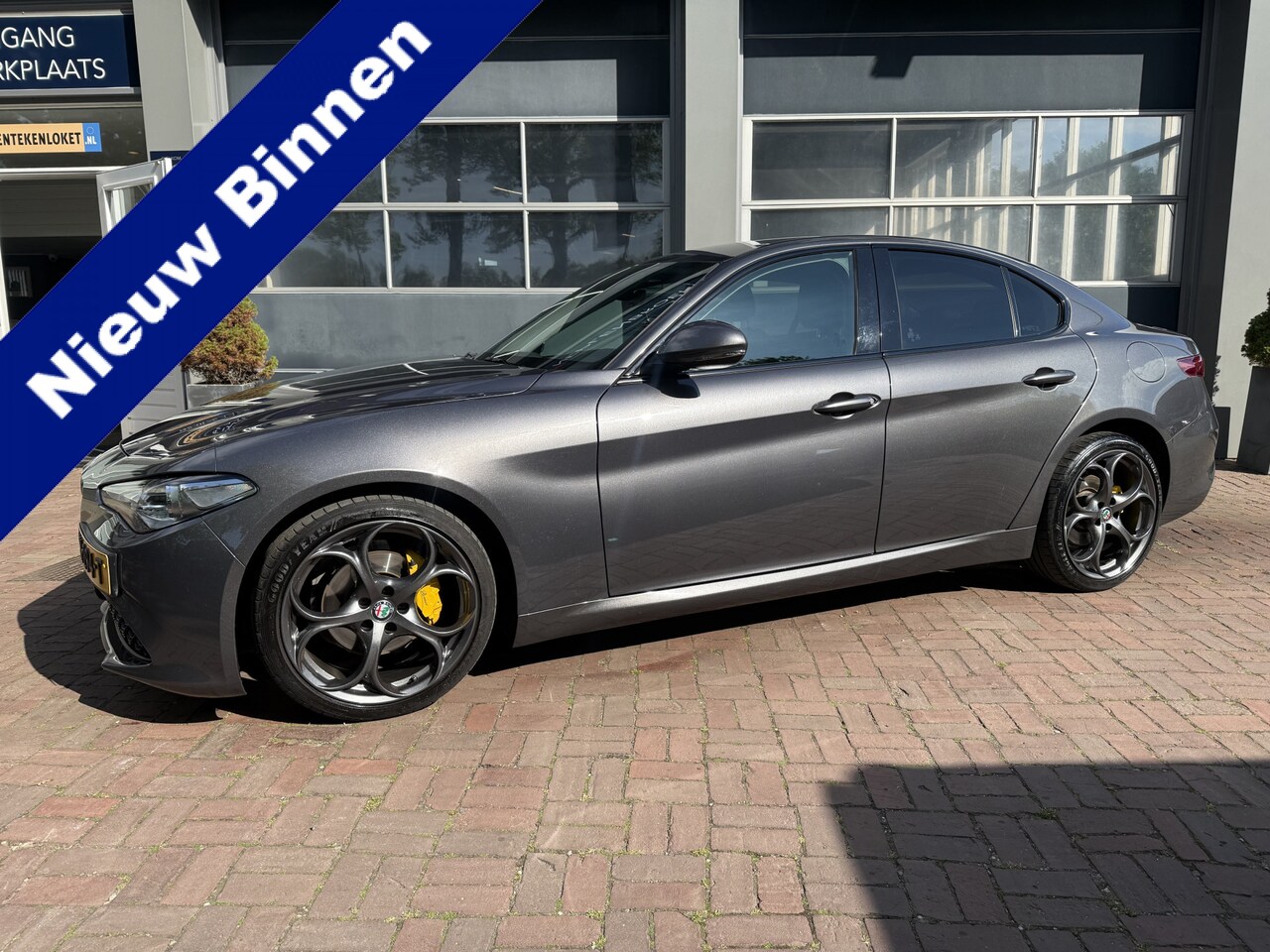 Alfa Romeo Giulia - 2.0T Super | Leder | Memory | Stoelverwarming |  06-2018 133.881 KM - AutoWereld.nl