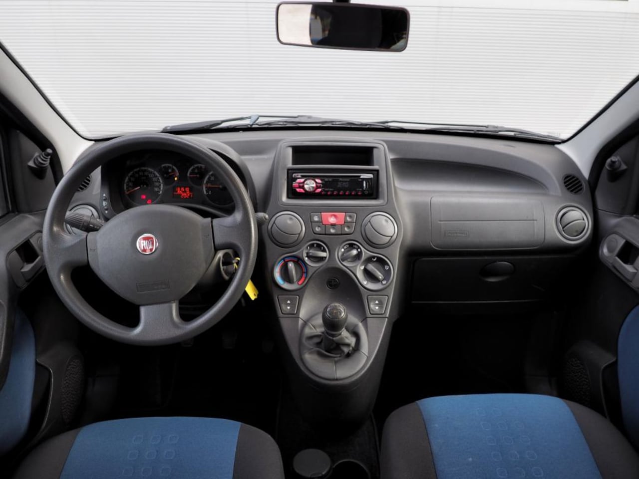 Fiat Panda - 1.2 Active ABS STUURBEKR. ELEK RAMEN