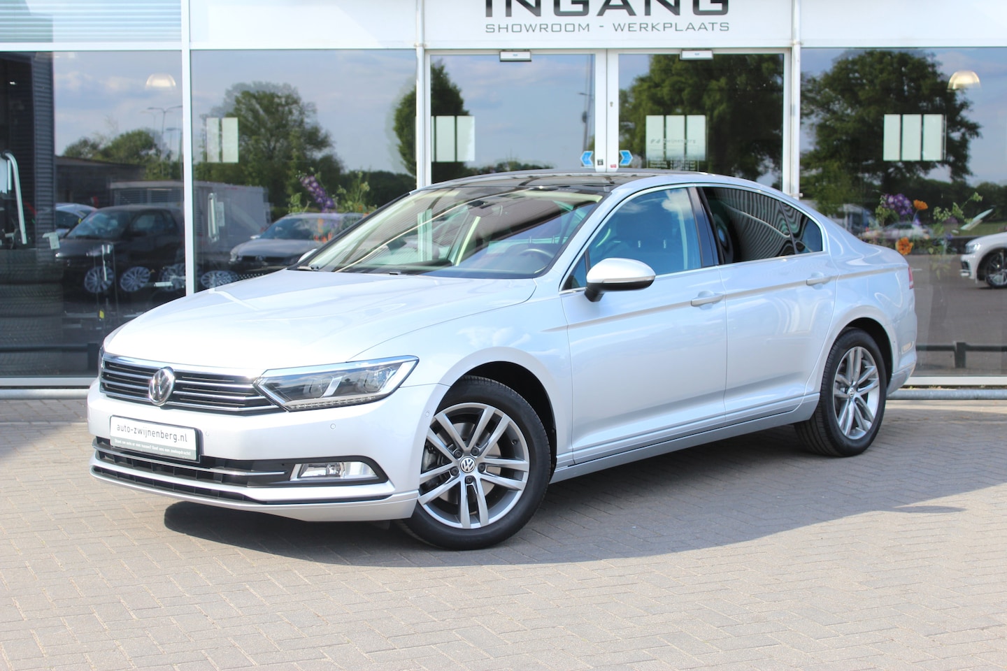 Volkswagen Passat - 1.4 TSI ACT Comfortline | Pano | Trekhaak | LED - AutoWereld.nl