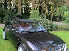 Alfa Romeo 147 - 1.6 T.Spark Veloce Edizione Limitata 120 PK!  TE BEZICHTIGEN IN HUMMELO OP AFSPRAAK: 0653 107469