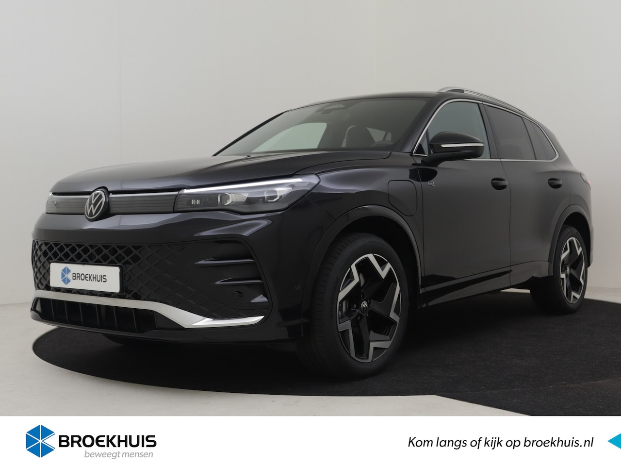 Volkswagen Tiguan - 1.5 eHybrid R-Line PHEV 204pk | Fabrieksgarantie 2029 | Trekhaak | Adaptief cruise control - AutoWereld.nl