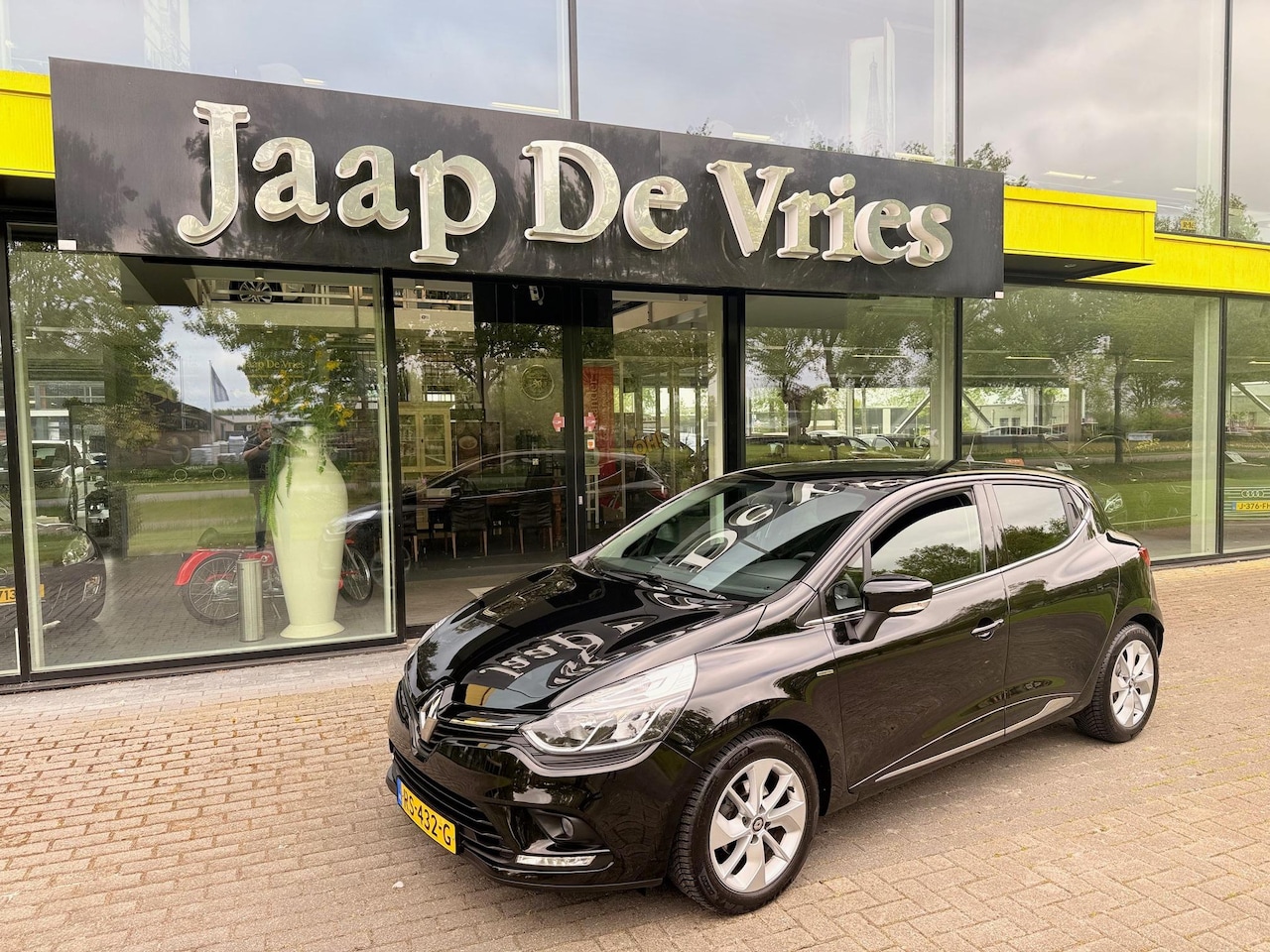 Renault Clio - 0.9 TCe Limited 0.9 TCe Limited - AutoWereld.nl