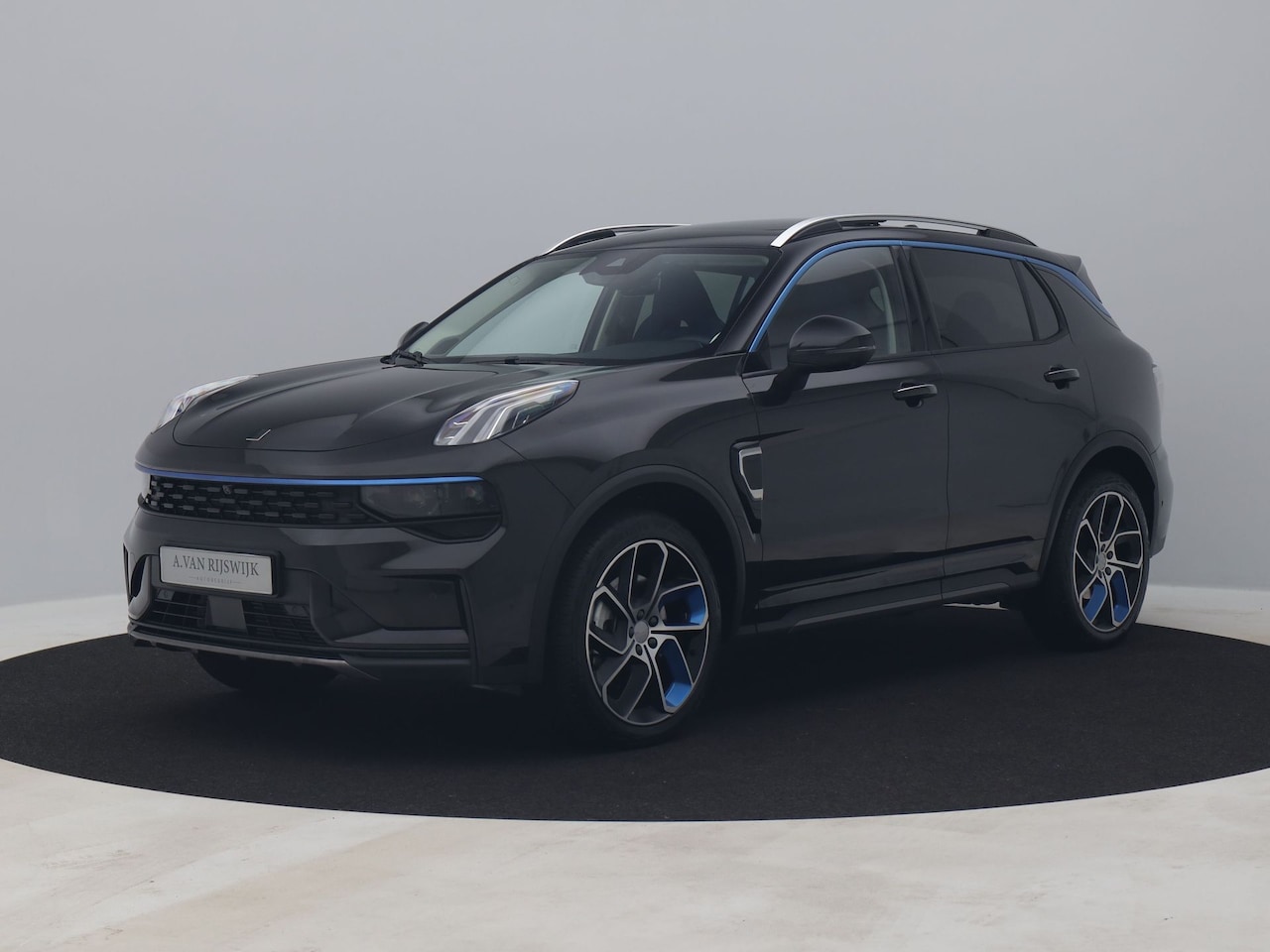Lynk & Co 01 - 1.5 Plug-in Hybrid | 360° - AutoWereld.nl