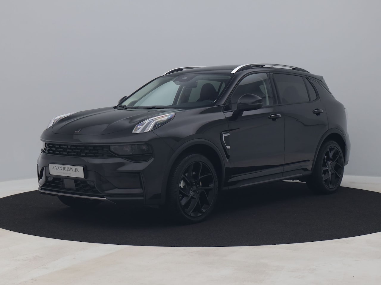 Lynk & Co 01 - 1.5 Plug-in Hybrid | 360° | BLACK | VOL LEDER - AutoWereld.nl