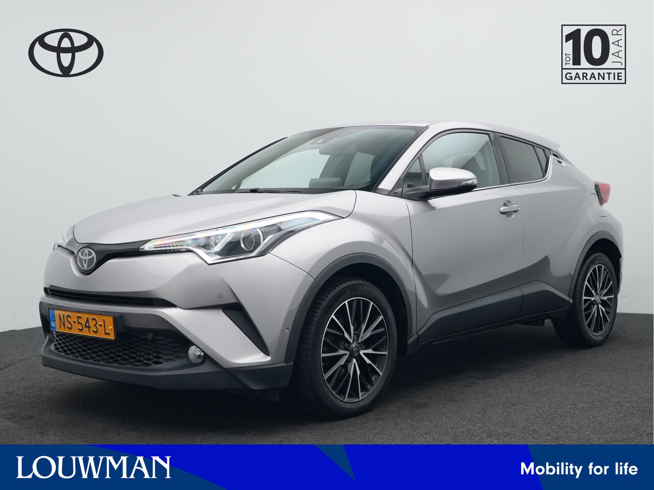 Toyota C-HR - 1.2 Turbo 116 PK Executive | Parkeersensoren | LM velgen | Climate Control | Navigatie | C - AutoWereld.nl