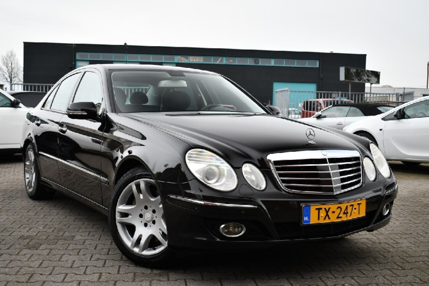 Mercedes-Benz E-klasse - 350 Facelift LPG G3 Distronic|Xenon - AutoWereld.nl
