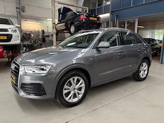 Audi Q3 - 1.4 TFSI CoD 150PK Adrenalin S-line | Navigatie | Climate control | Pdc | Cruise control |