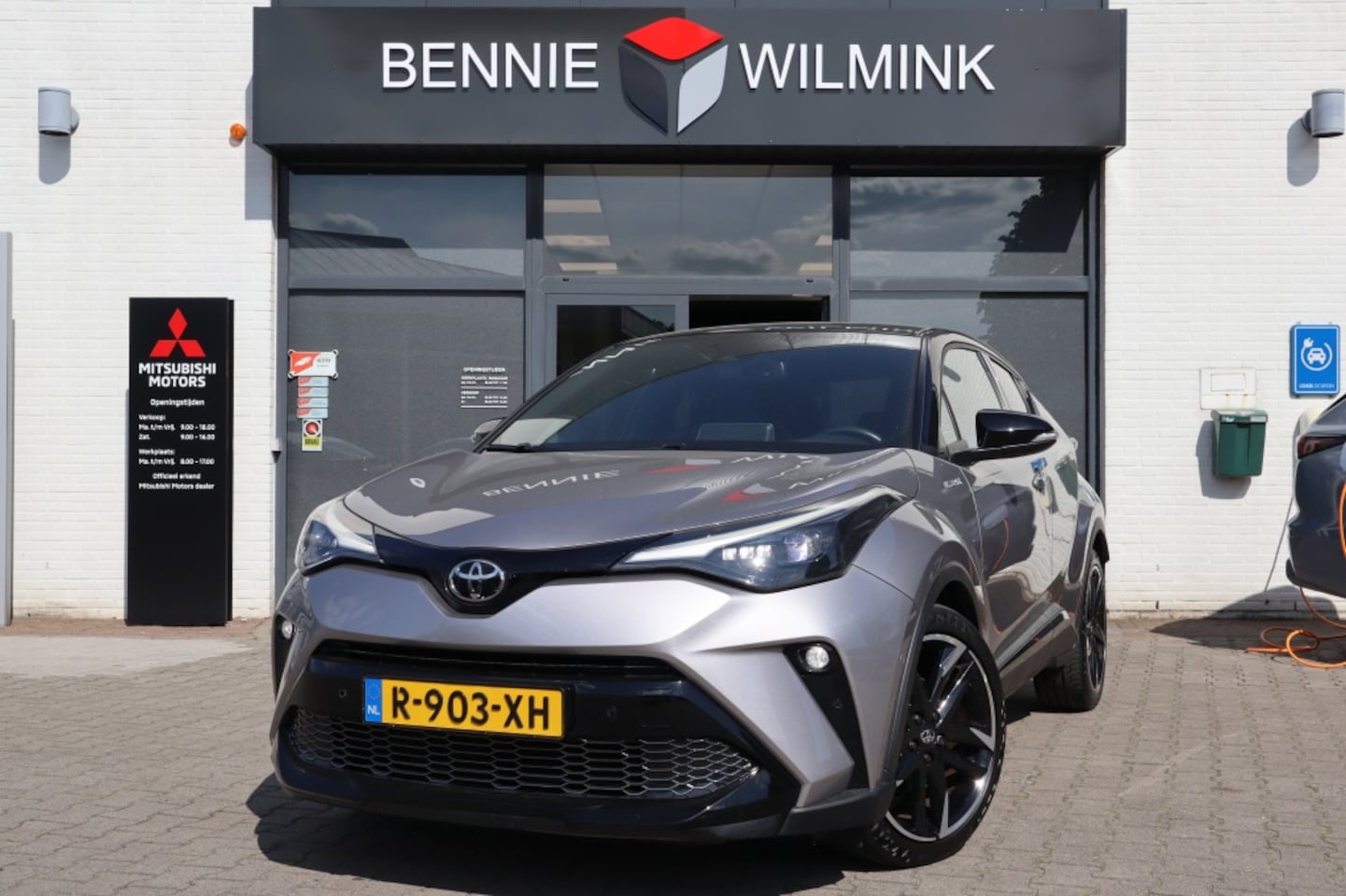 Toyota C-HR - 2.0 Hybrid GR-Sport Slechts 41.523 km! - AutoWereld.nl