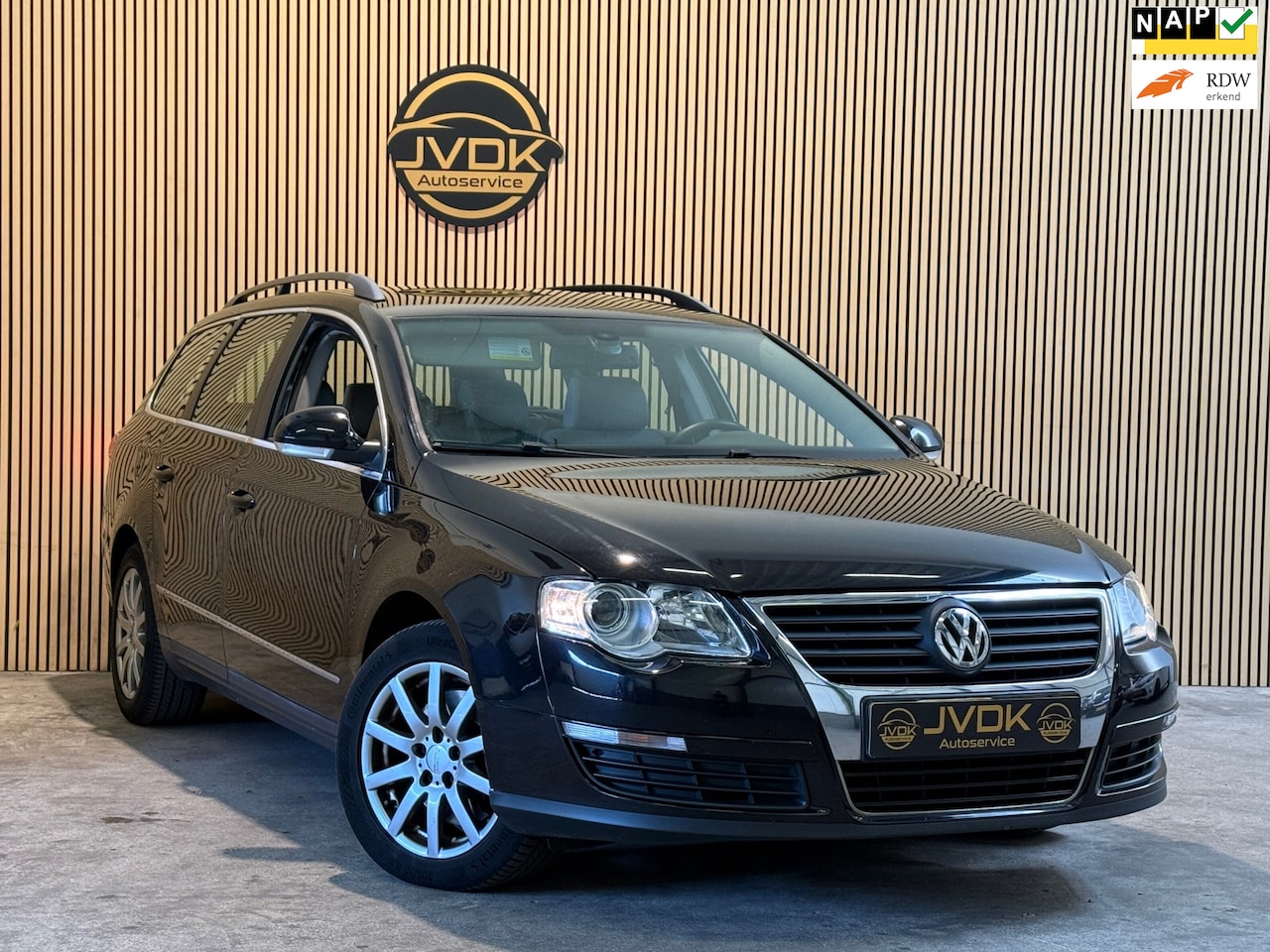 Volkswagen Passat Variant - 2.0FSI CRUISE/TREKHAAK/BLUETOOTH/NAVI - AutoWereld.nl