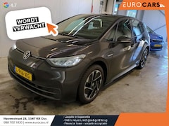 Volkswagen ID.3 - Life 58 kWh Climate control Navigatie Cruise control Parkeersensoren voor + achter LED Voo