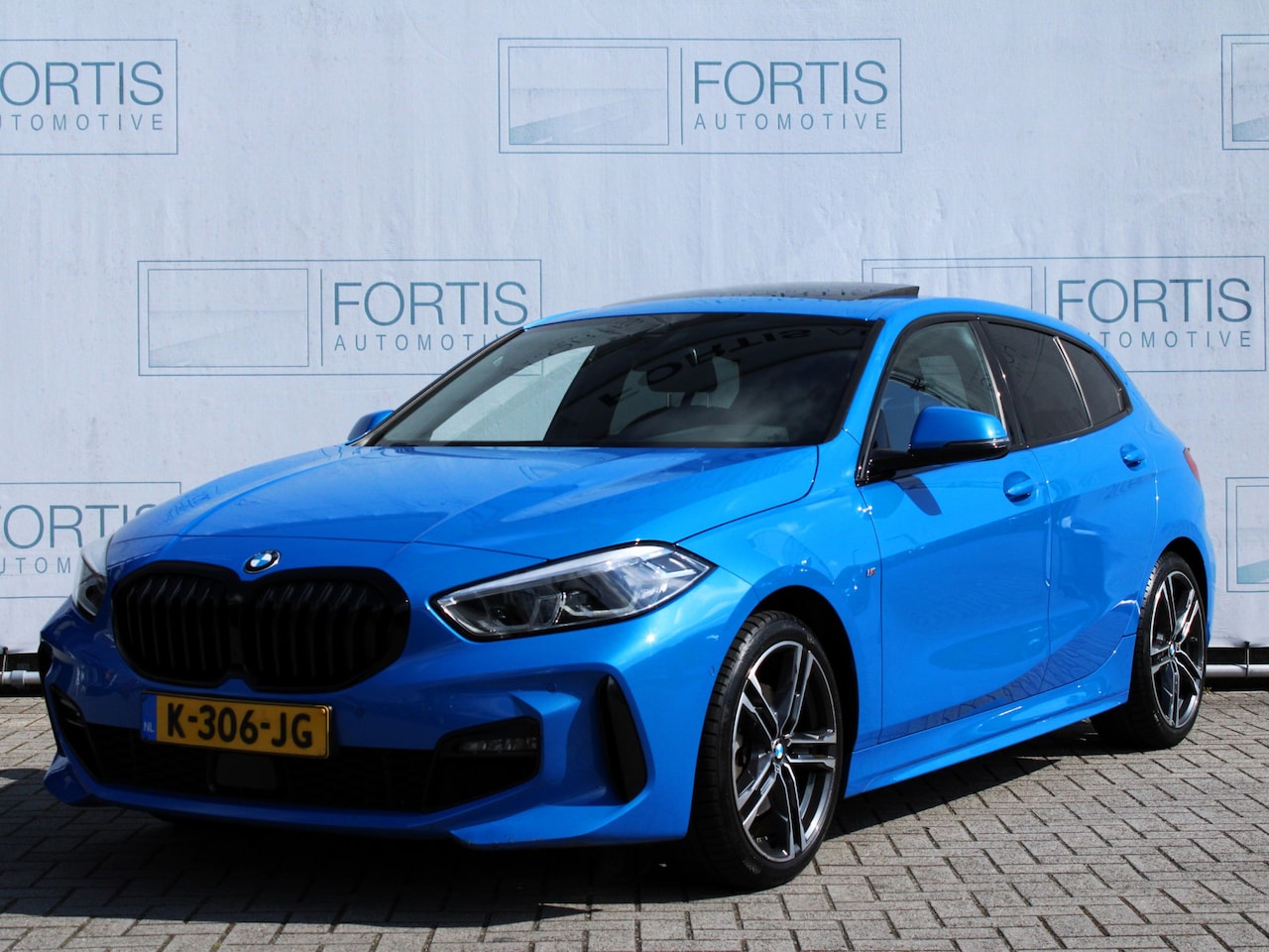 BMW 1-serie - 118i Executive Edition NL AUTO | CAMERA | PANO | CARPLAY | - AutoWereld.nl