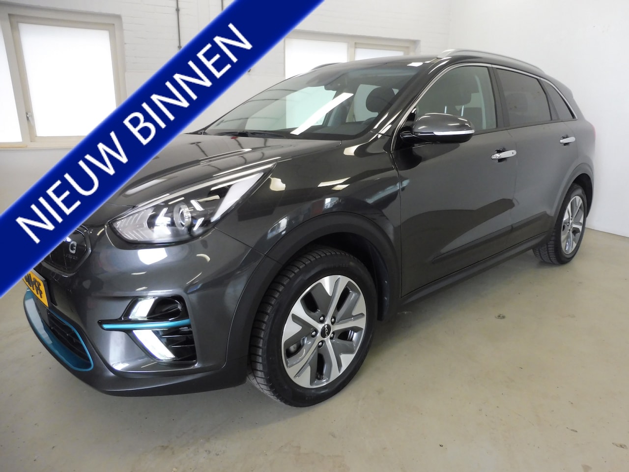 Kia e-Niro - Dynamic Line 64 kWh 3 FASE Warmtepomp | Camera | Stof/leer | Apple carplay | 1e eig | NL a - AutoWereld.nl