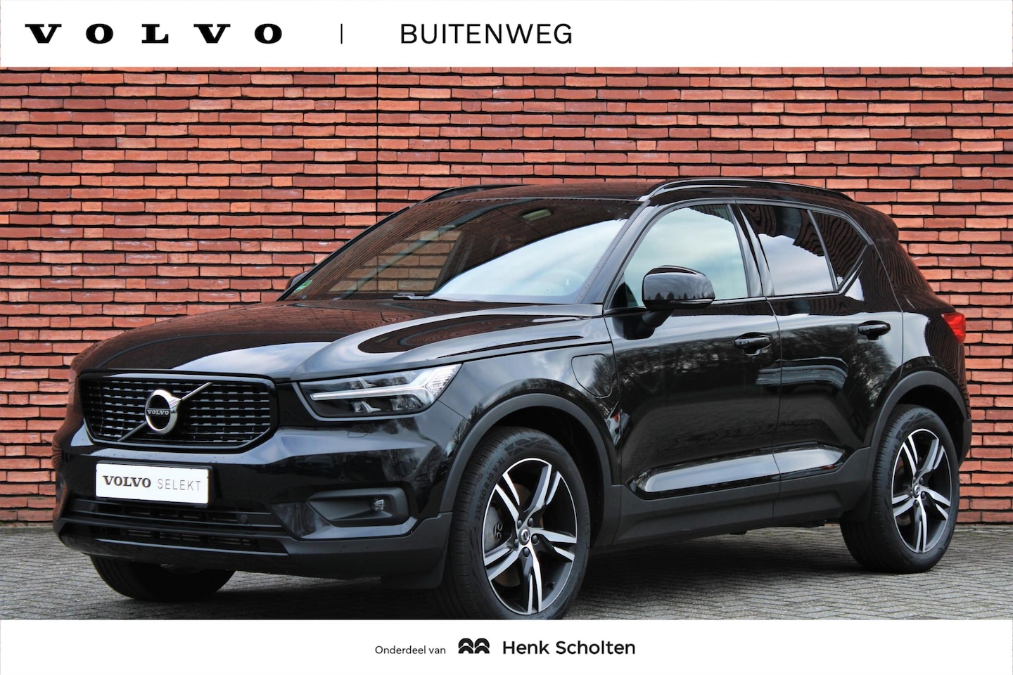 Volvo XC40 - Plug-In Hybrid R-Design | Panoramadak | Standkachel | Elektrisch Verstelbare Voorstoelen | - AutoWereld.nl