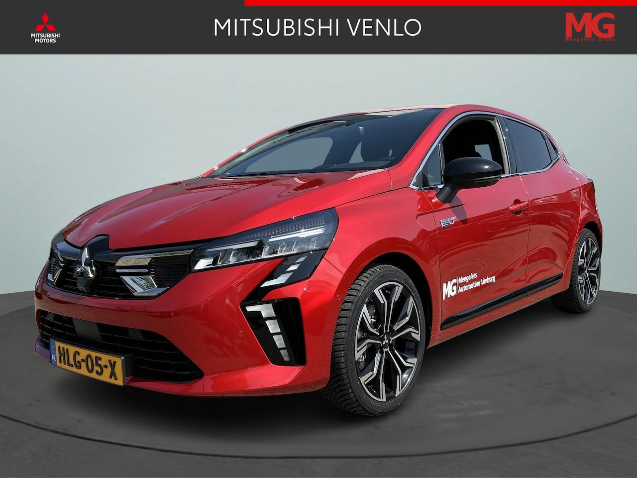 Mitsubishi Colt - 1.6 HEV Instyle DEMO / Navigatie / Climate Control / Camera / All-Seasonbanden - AutoWereld.nl