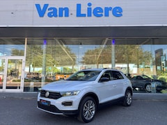 Volkswagen T-Roc - 1.5 TSI 150pk 7-DSG iQ-Drive|Adapt. Cruise | Virtual cockpit| Trekhaak| Rijklaar incl 12 m