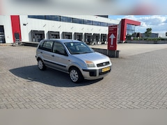 Ford Fusion - 1.4-16V Champion 121.000 Dkm Nap Airco 5Deurs Nw apk 2006 Zilver