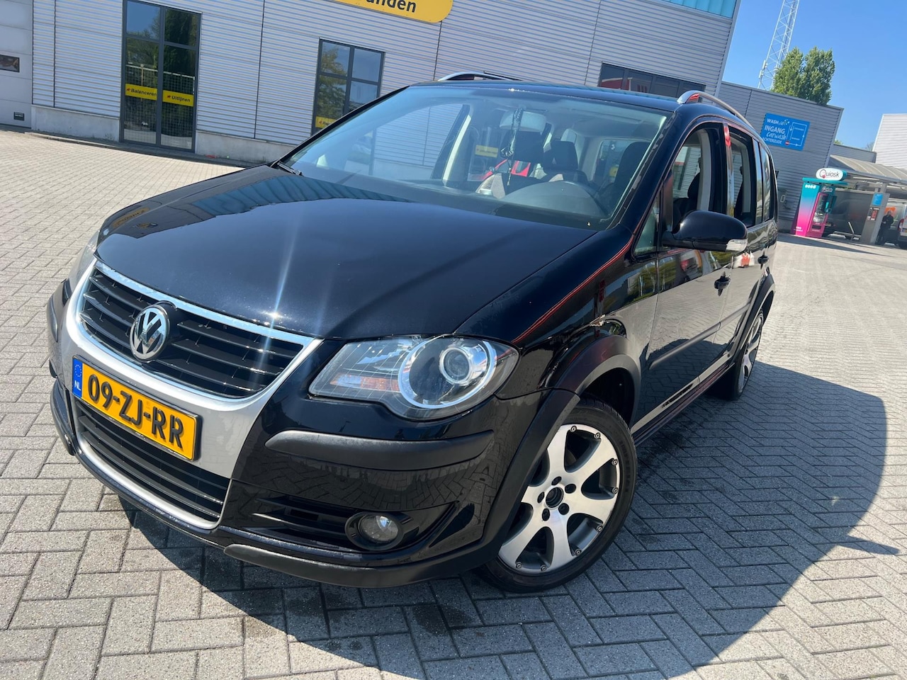 Volkswagen Touran Cross - 1.9 TDI - AutoWereld.nl