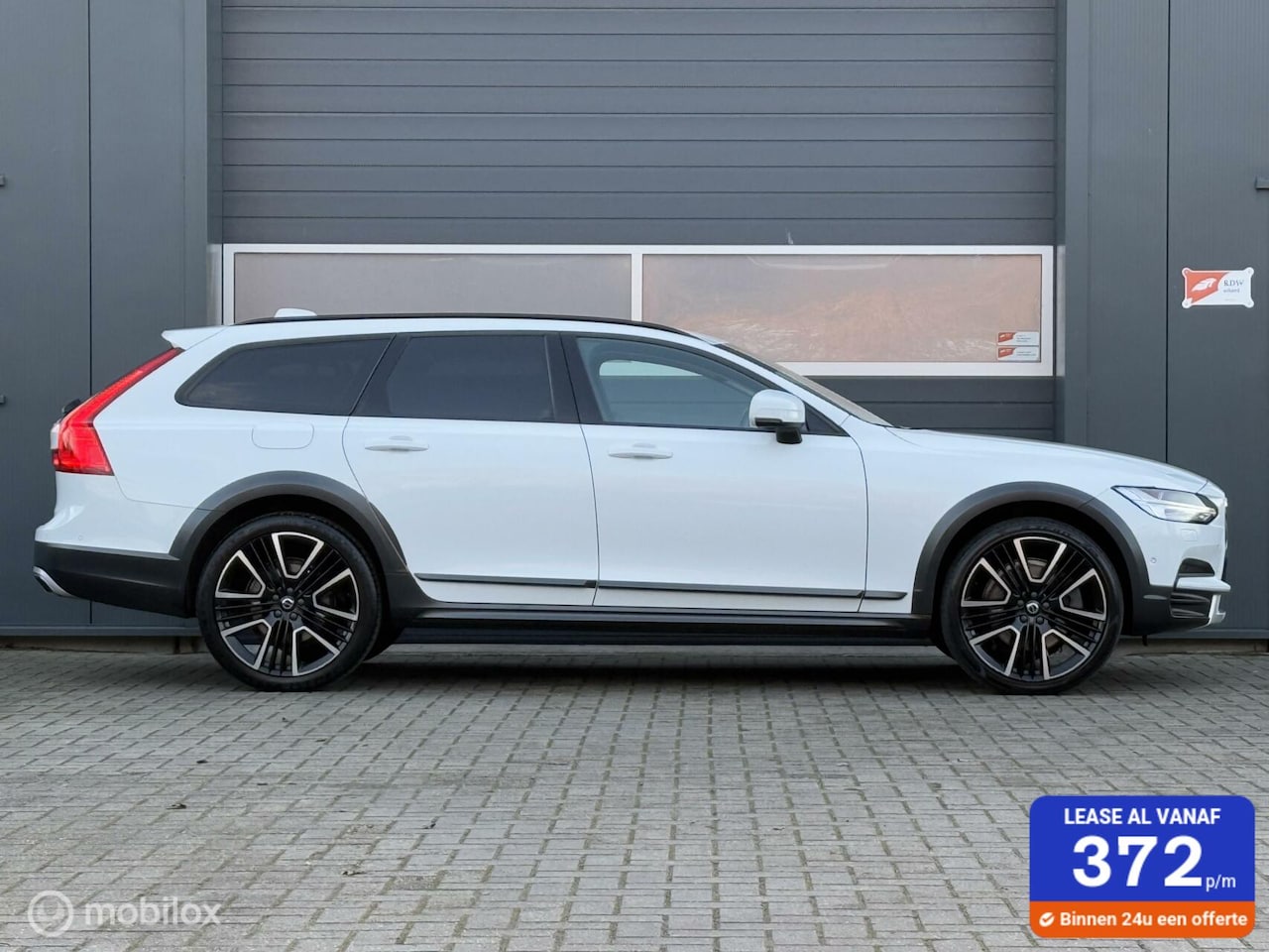 Volvo V90 Cross Country - 2.0 D4 AWD Geartronic-8 /Pilot Assist/Aut.inparkeren/Trekhaak/Adap CC/Winterline/21inch/De - AutoWereld.nl