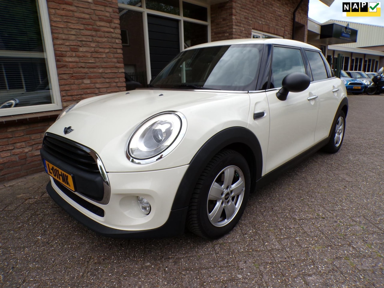 MINI One - Mini 1.2 Half Leder / Clima / Navi - AutoWereld.nl