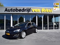 Opel Astra - 1.4 Turbo Design Edition