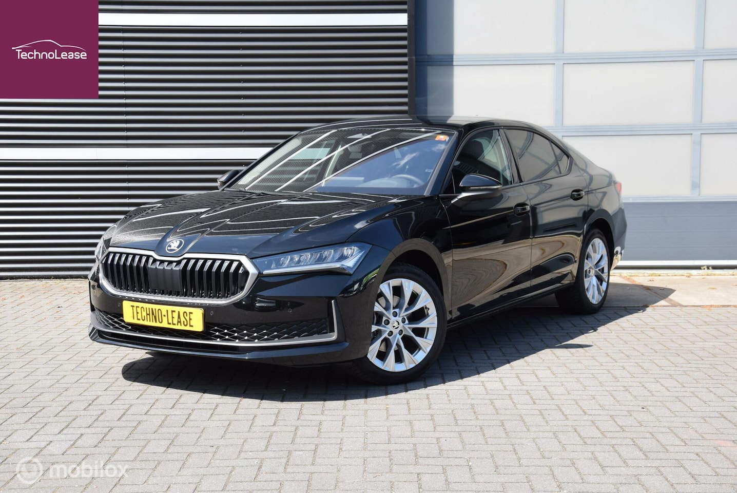 Skoda Superb - 1.5 TSI MHEV Business Edition Canton winterpakket - AutoWereld.nl