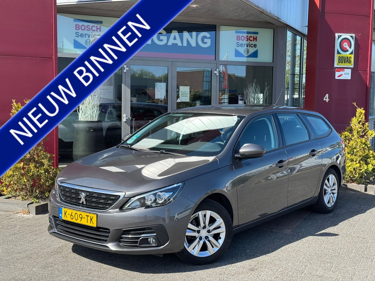 Peugeot 308 SW - 1.2 PureTech Blue Lease Active 1.2 PureTech Blue Lease Active - AutoWereld.nl