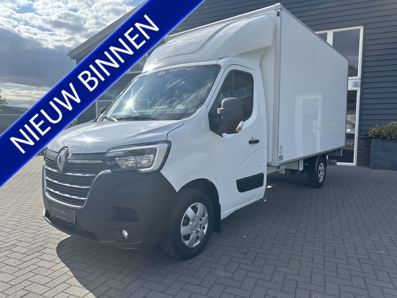 Renault Master - T35 2.3 dCi Bakwagen + Hydr.laadklep / bj: 2023 - AutoWereld.nl