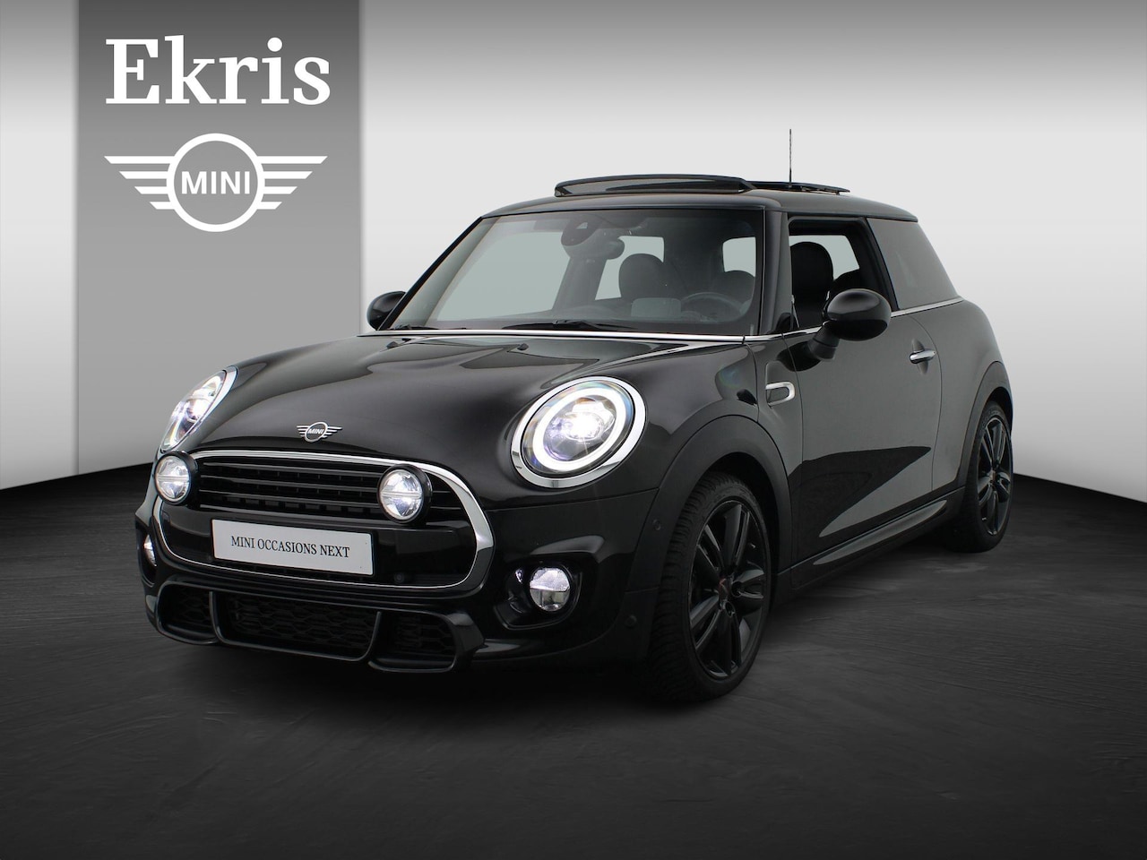 MINI Cooper - 3-deurs Serious Business + John Cooper Works Trim + Comfort Access + Panoramdak + Active C - AutoWereld.nl