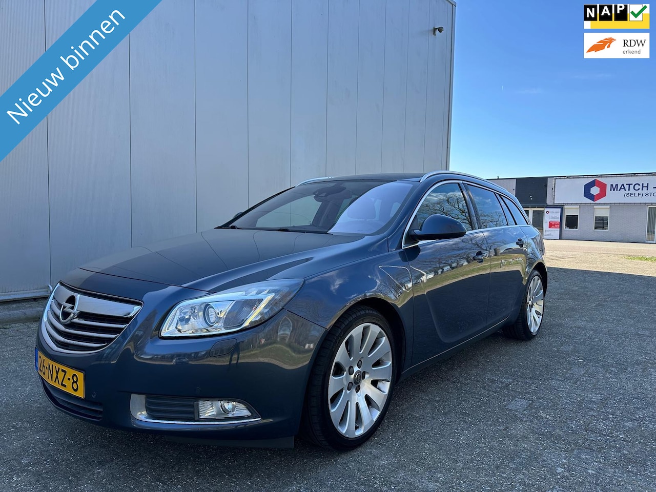 Opel Insignia Sports Tourer - 1.6 T EXECUTIVE AIRCO NAVI LEDER - AutoWereld.nl