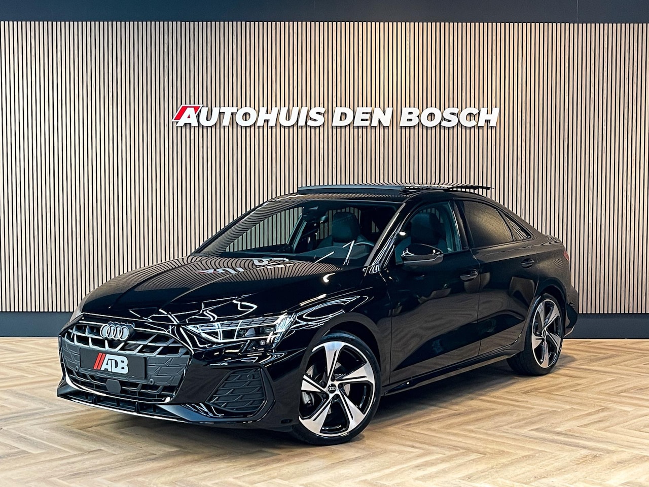 Audi A3 Limousine - 35 TFSI S Line Facelift - Pano - Ambiance - AutoWereld.nl