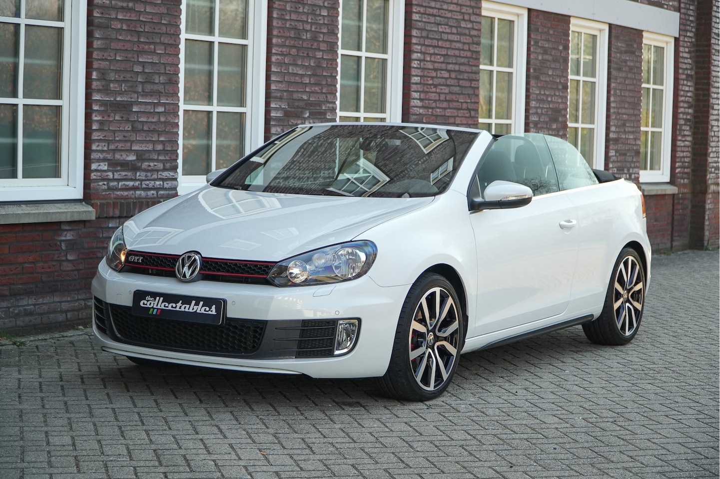 Volkswagen Golf Cabriolet - 2.0 TSI GTI DSG - AutoWereld.nl