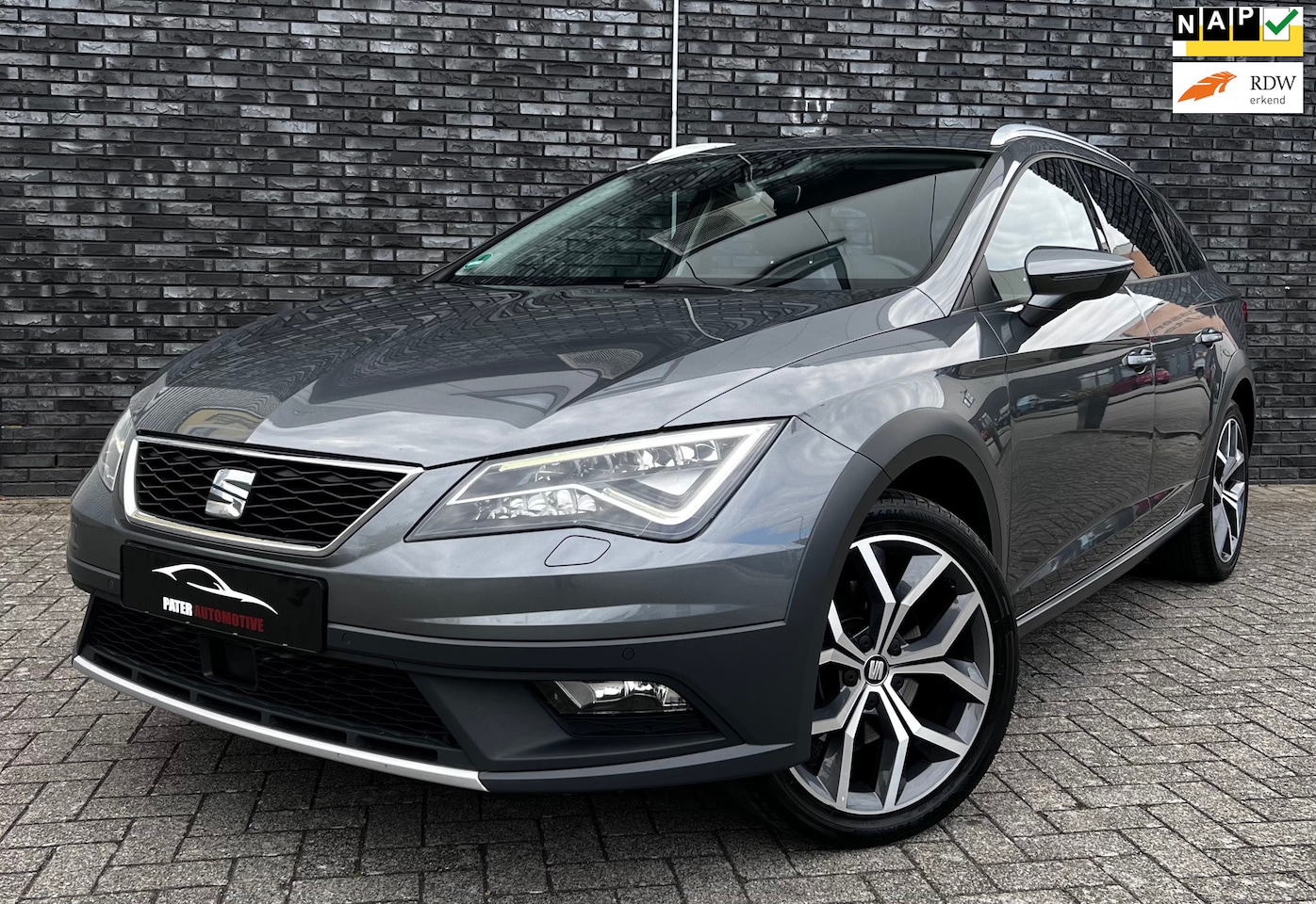 Seat Leon ST - 1.8 TSI X-PERIENCE 4-Drive 180pk Aut|ACC|Lane Assist|DAB|PDC V+A|LED|Clima|Stoelverwarming - AutoWereld.nl