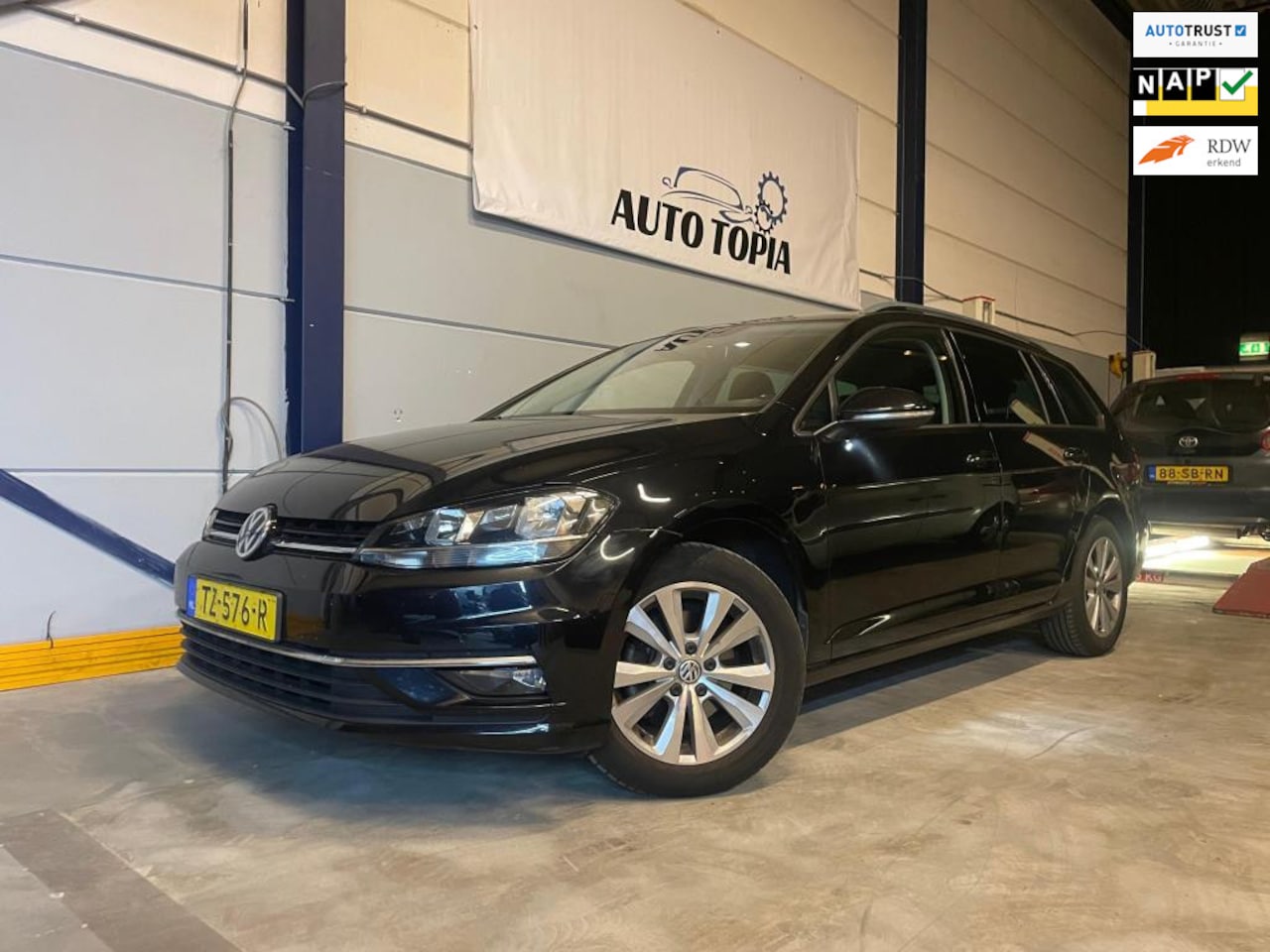 Volkswagen Golf Variant - 1.0 TSI Comfortline * Apple Carplay - PDC * - AutoWereld.nl