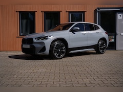 BMW X2 - sDrive 20i | Mesh Edition | Brooklyn Grau | 20 inch