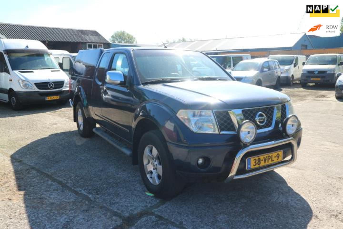 Nissan Navara - 2.5 dCi SE King Cab 2.5 dCi SE King Cab - AutoWereld.nl