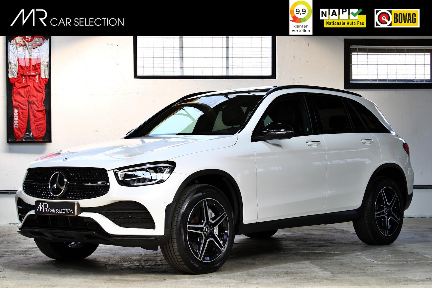 Mercedes-Benz GLC-klasse - 300e 4MATIC Business Solution AMG | Rijassistentie | Panoramadak | NL Auto | 1e eigenaar | - AutoWereld.nl