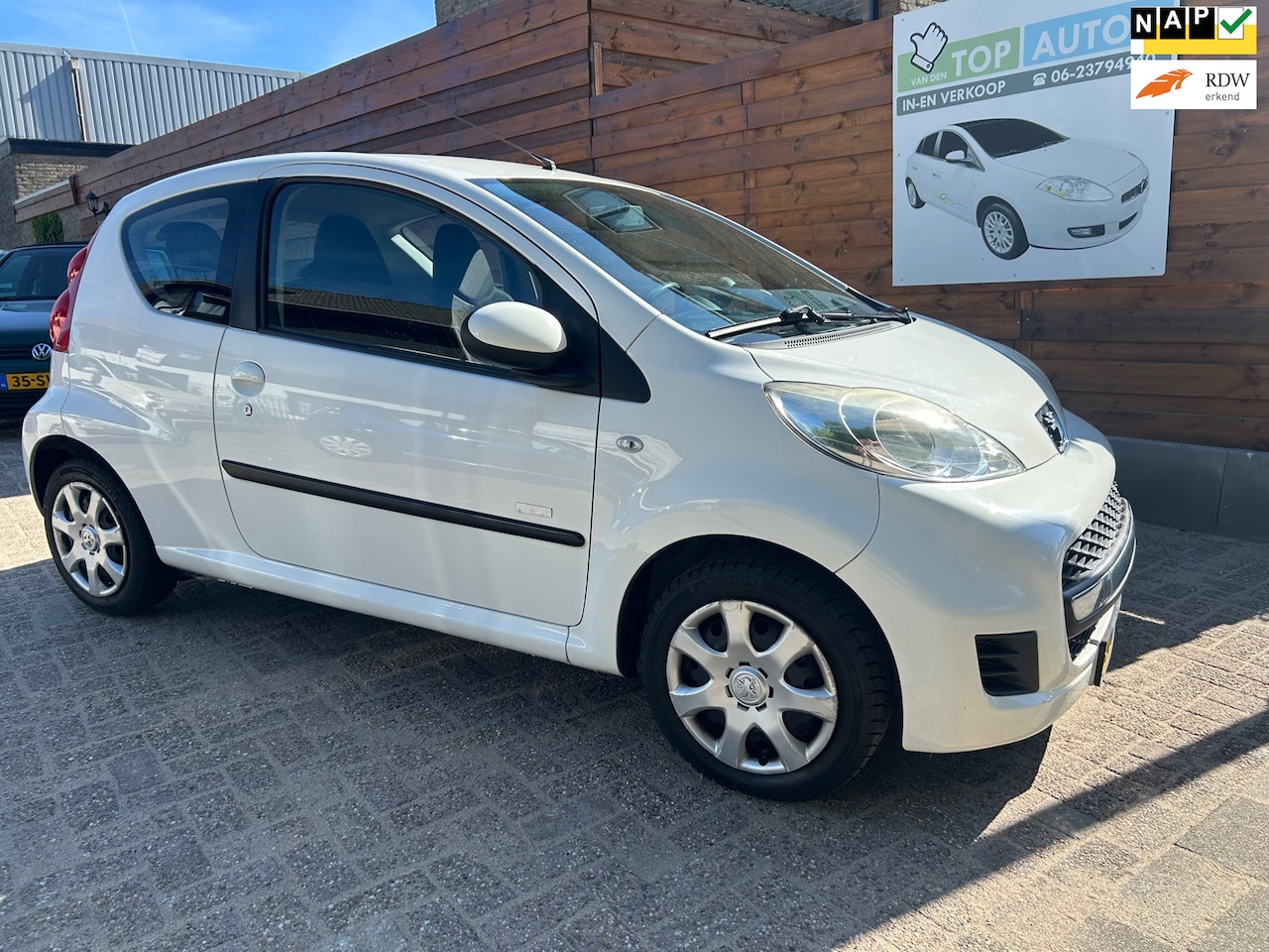 Peugeot 107 - 1.0-12V Millesim 200 airco/apk/nette auto! - AutoWereld.nl