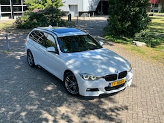 BMW 3-serie Touring - 318i M Sport Executive